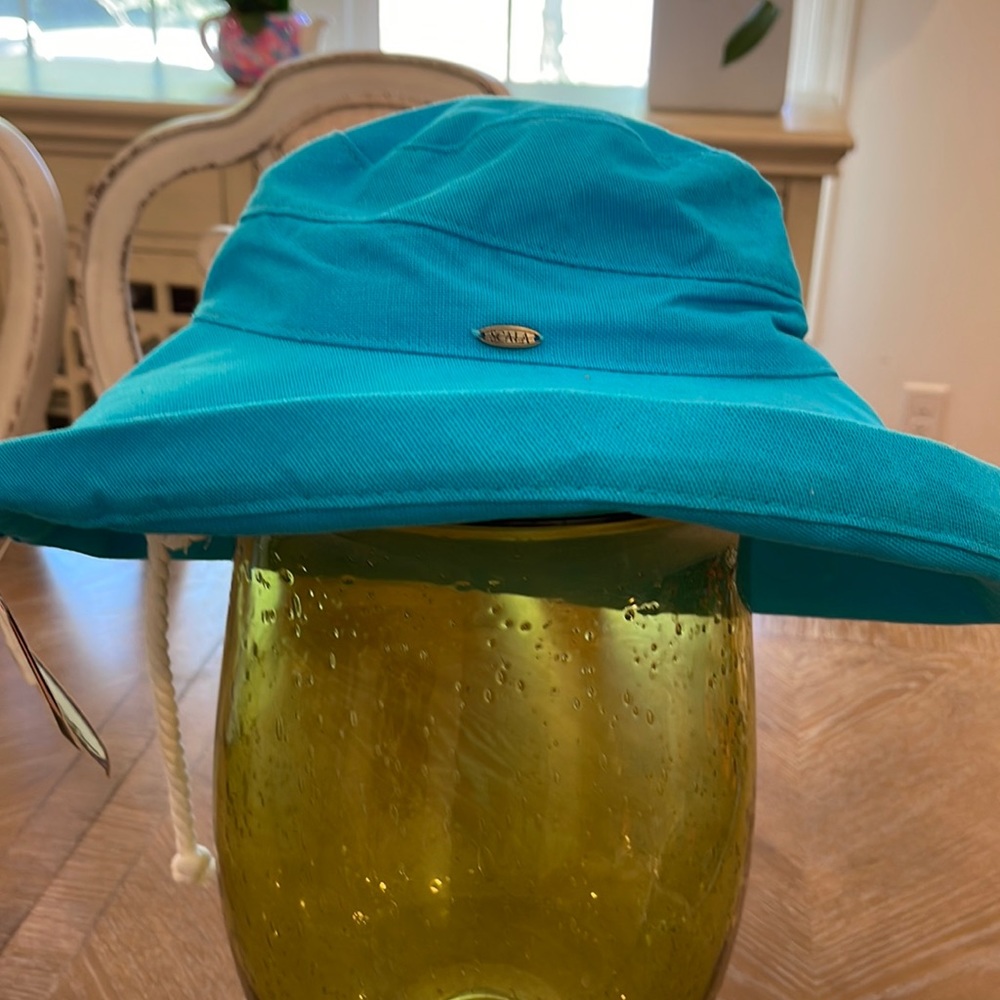 Scala hat